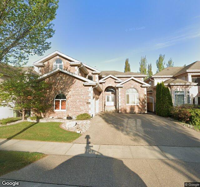 Street view of 926 Hollingsworth Bend NW, Edmonton