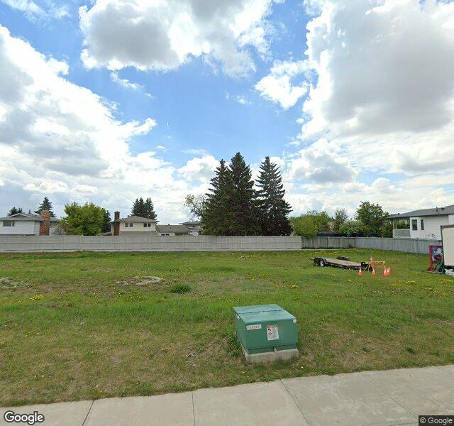 Street view of 39 Elsinore Place NW, Edmonton